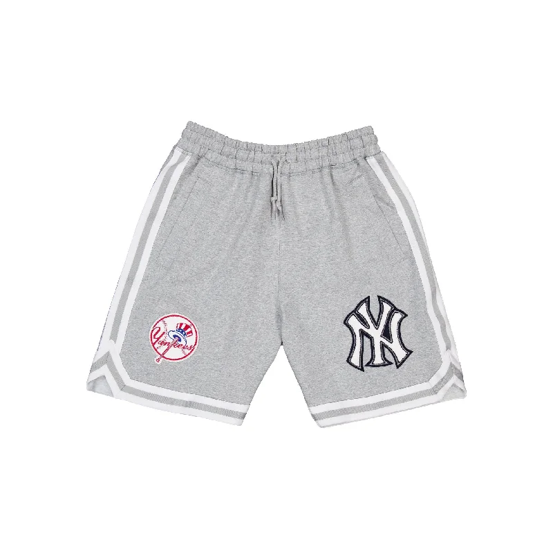 New York Yankees Gray Logo Select Shorts