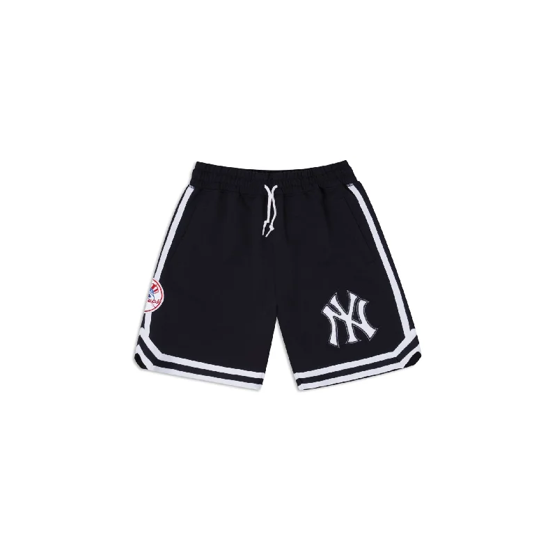 New York Yankees Logo Select Shorts