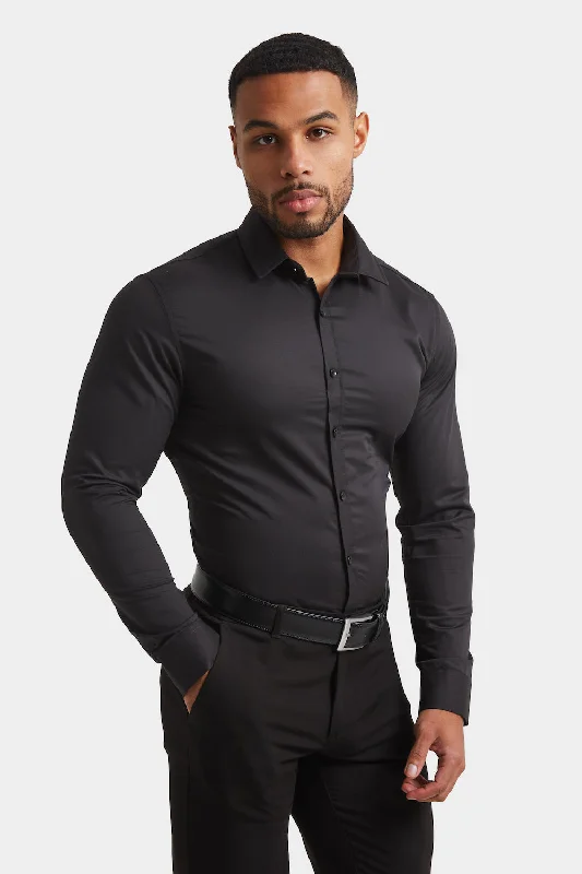 Muscle Fit Dress Shirt in Black