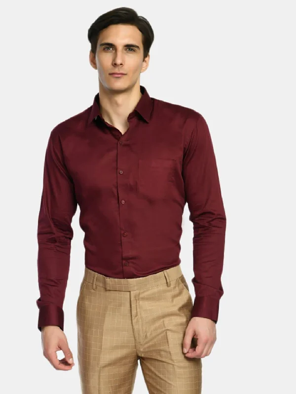 Men's Maroon Solid Giza Cotton Spread Collar Shirt